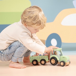 Wooden tractor with trailer and 5 animals